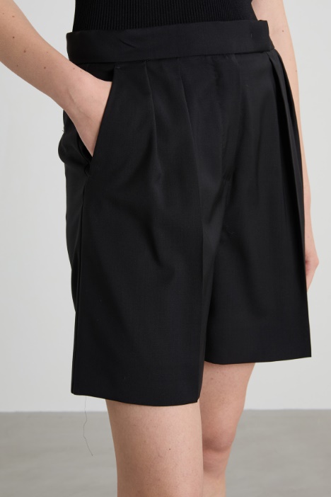 Shorts in lana con pinces