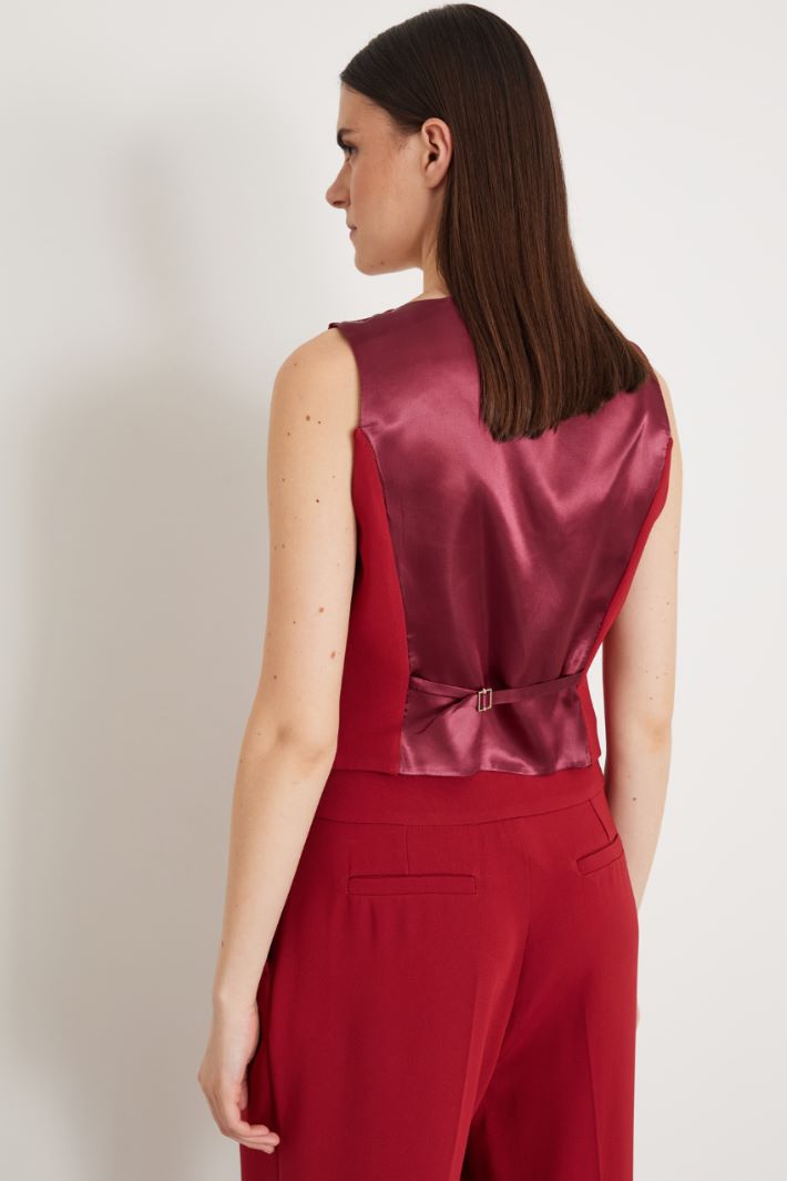 Gilet slim in crépe
