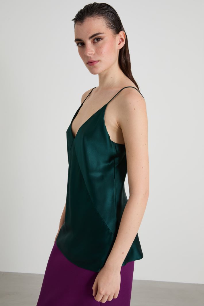 Top lencero de seda