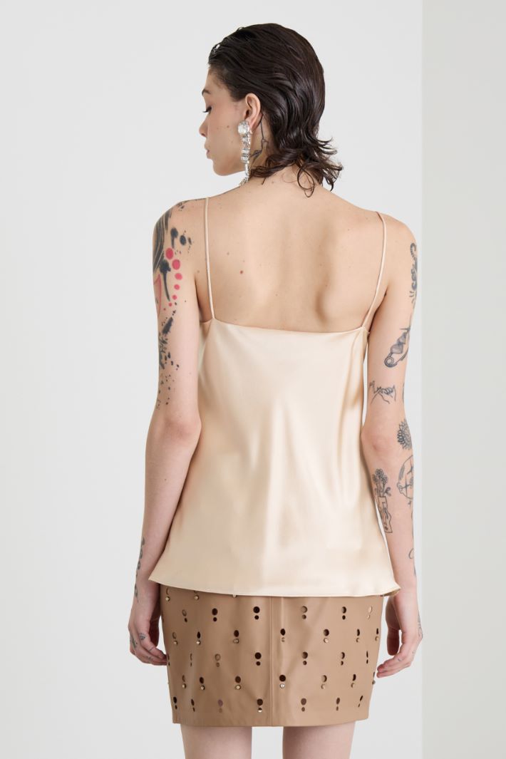 Top lencero de seda