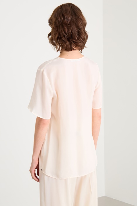 Blusa fluida con cintura