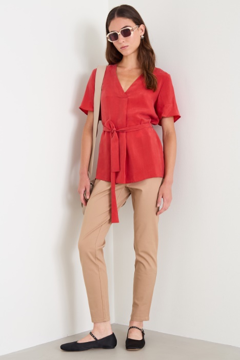 Flowy belted blouse Intrend