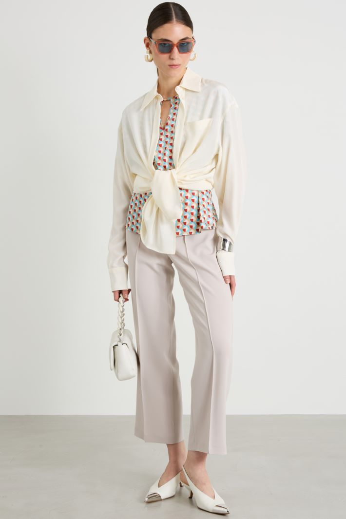 Blusa de sarga estampada
