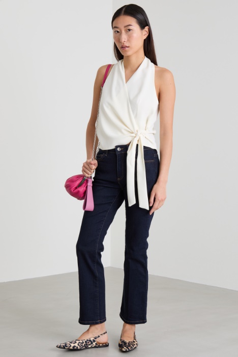 Slightly flared jeans Intrend