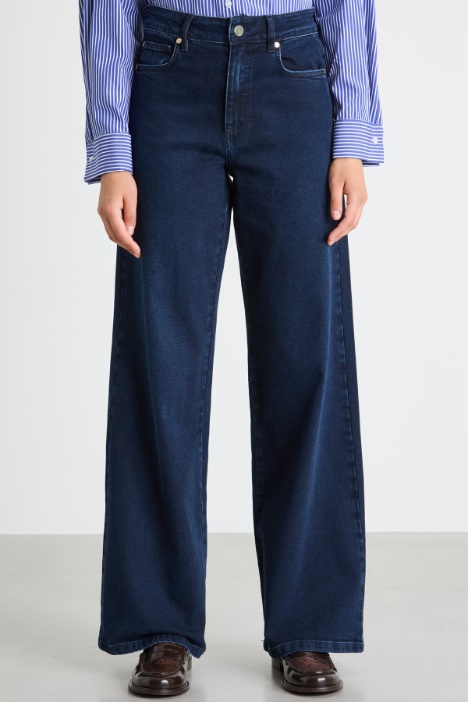 Pantaloni ampi in denim