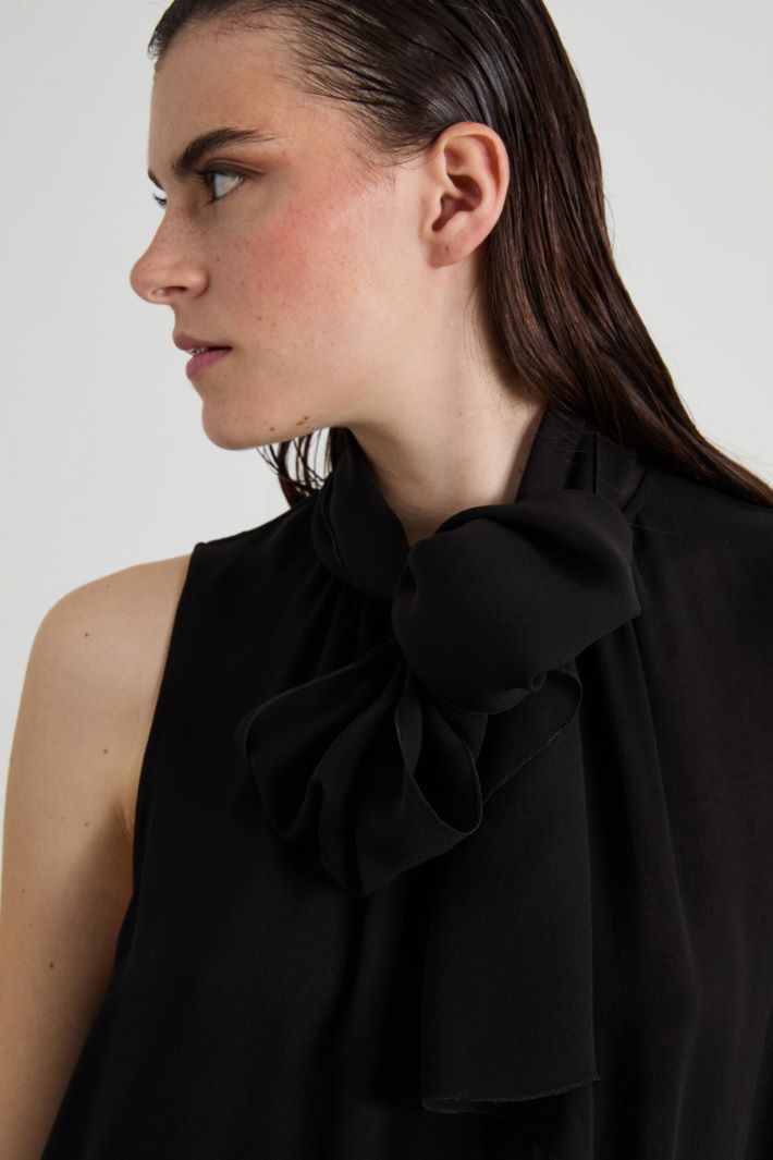 Silk blouse with scarf Intrend - 4
