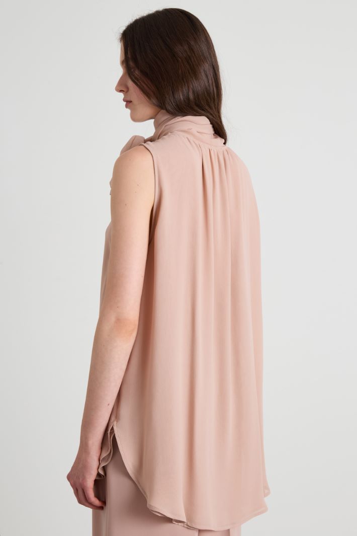 Silk blouse with scarf Intrend - 2