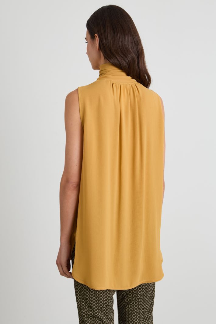Silk blouse with scarf Intrend - 2