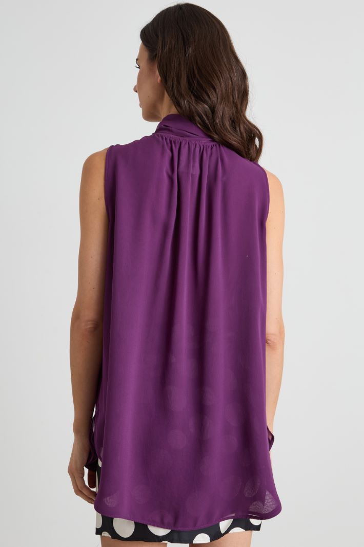 Silk blouse with scarf Intrend - 2