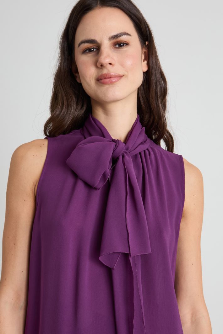Silk blouse with scarf Intrend - 4
