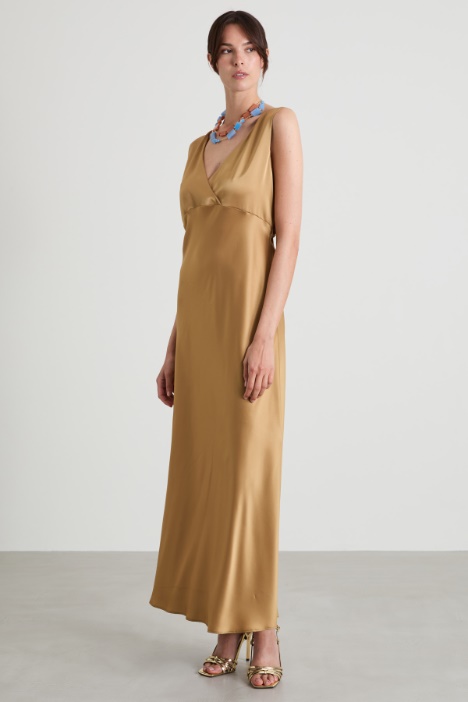 Long satin dress Intrend