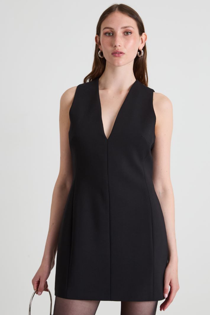 Short wool dress Intrend - 2