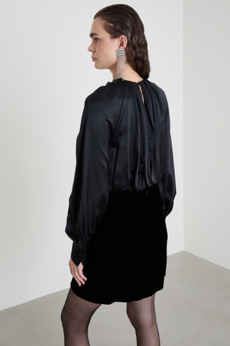 Abito in velluto e raso