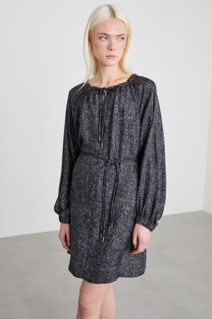 Short printed twill dress Intrend - 2
