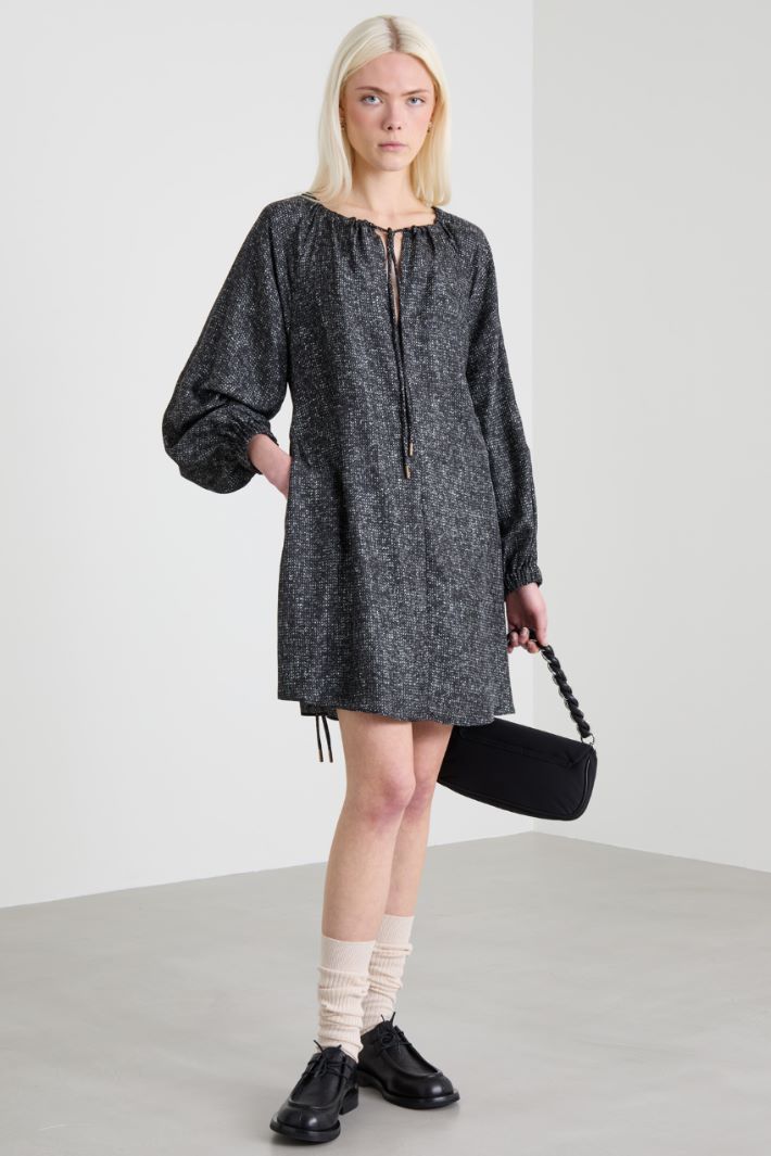 Short printed twill dress Intrend