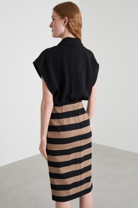 Abito longuette in jersey e cady