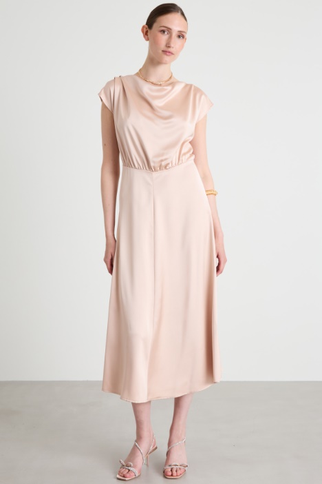 Abito midi in raso