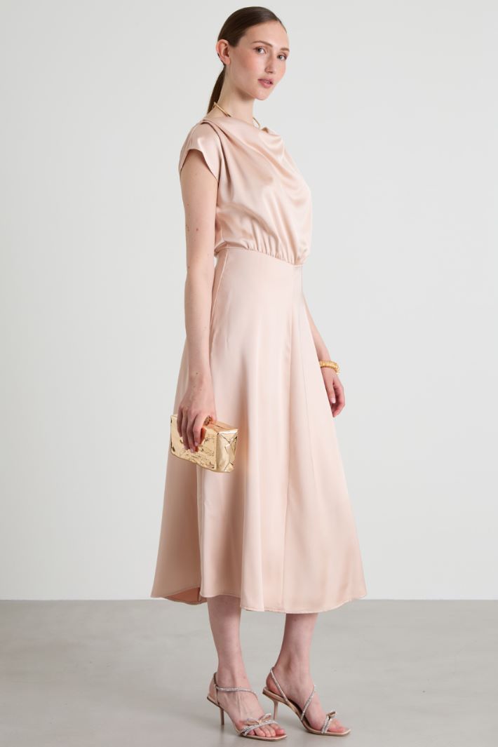 Satin midi dress Intrend