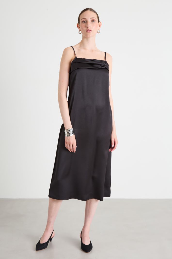 Satin slip dress Intrend - 2
