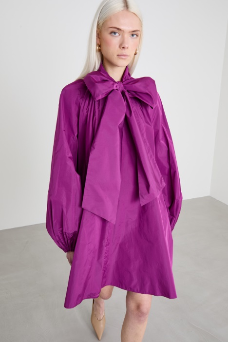 Abito corto in taffetà