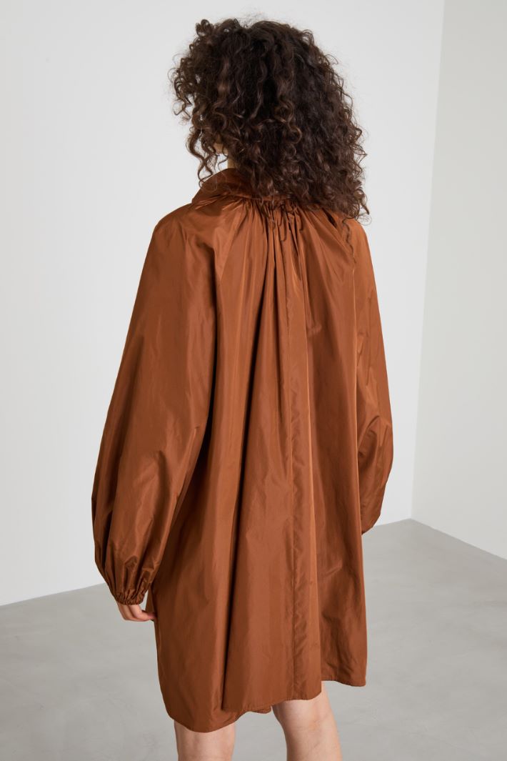Short taffeta dress Intrend - 3