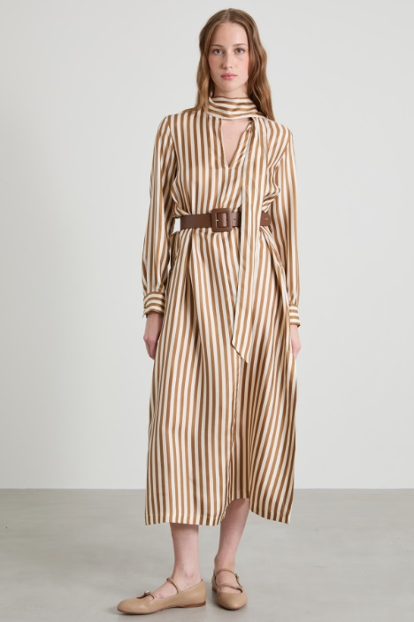 Printed silk caftan dress Intrend