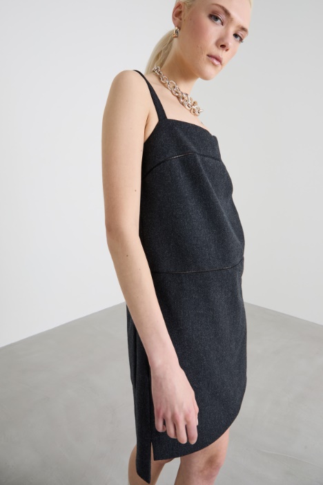 Vestido corto en fieltro de lana