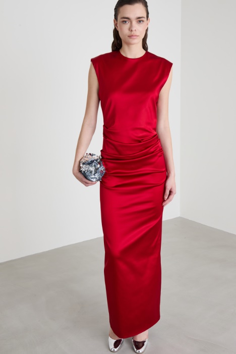 Abito drappeggiato in raso