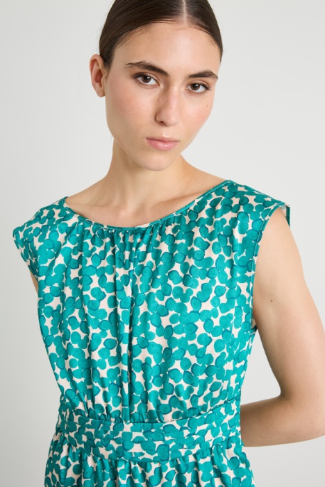 Vestido de sarga estampada