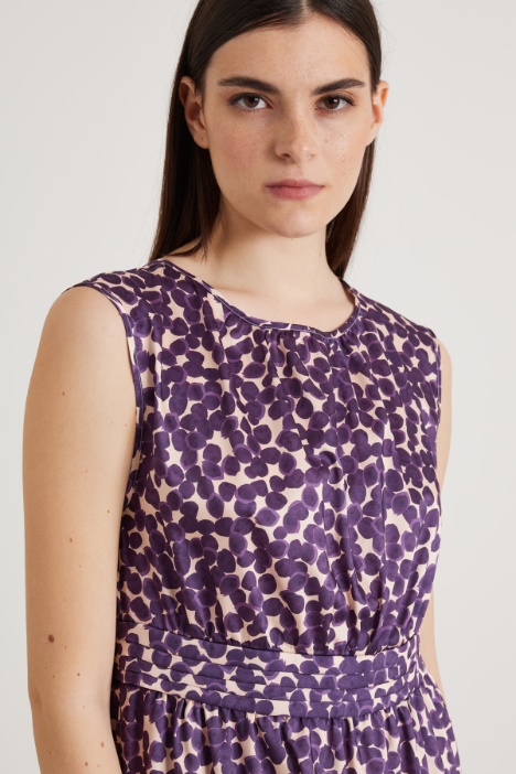 Vestido de sarga estampada