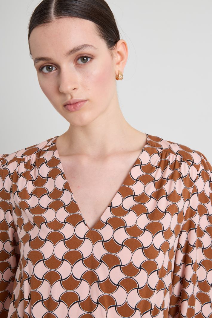 Geometric-patterned dress Intrend - 4