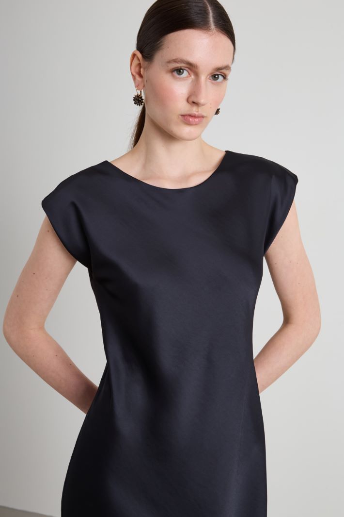 Satin dress Intrend - 4