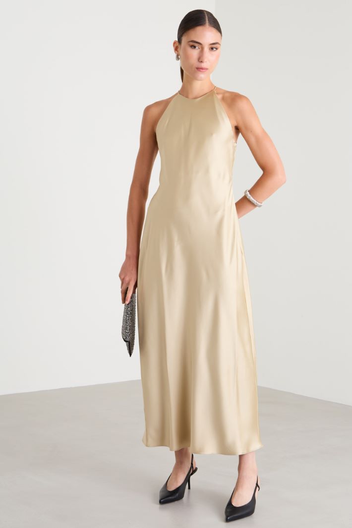 Long dress with halter neckline Intrend