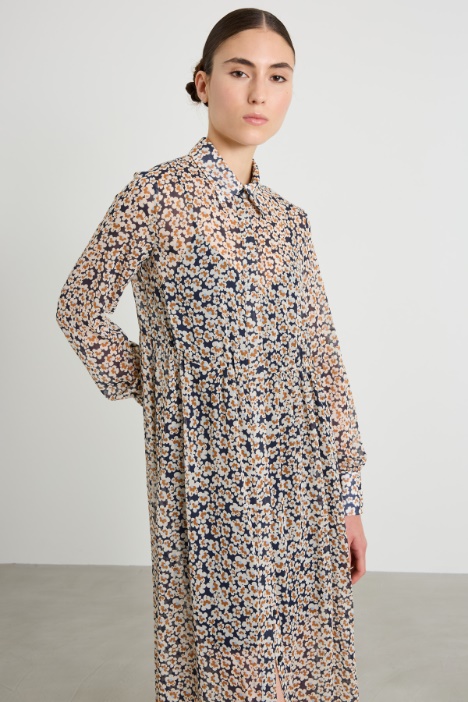 Vestido camisero de crepé floral