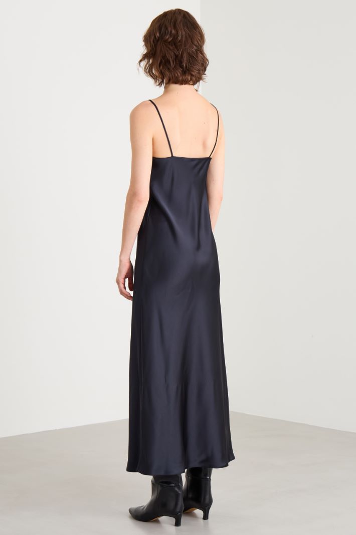 Satin dress Intrend - 4