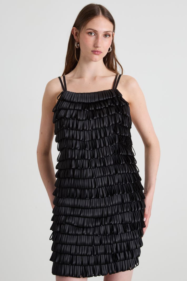 Dress with embroidered ribbons Intrend - 2