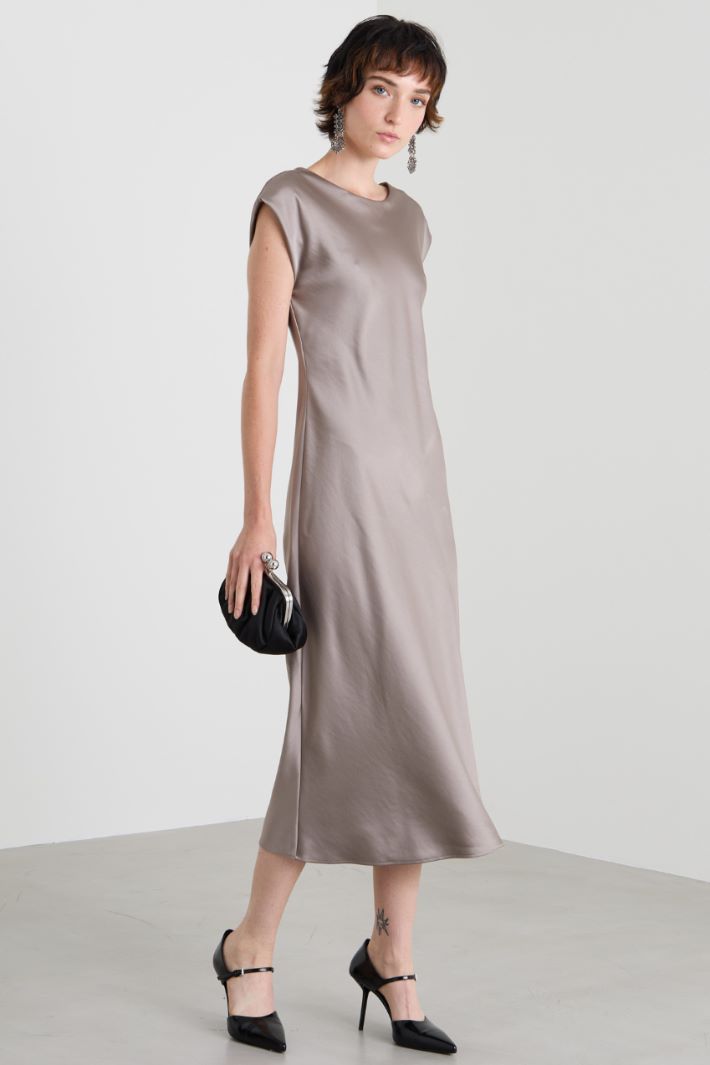 Satin dress Intrend