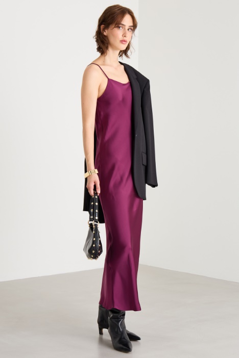 Satin dress Intrend