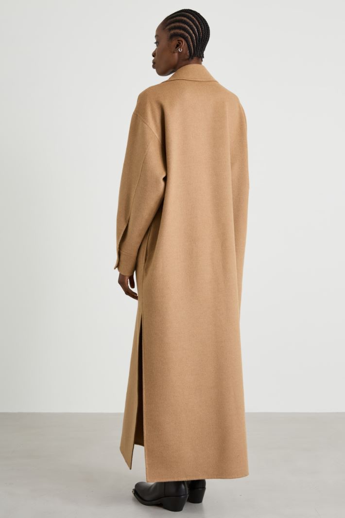 Vestido maxi y largo de camello Intrend - 3