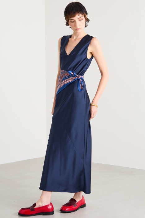 Satin dress Intrend