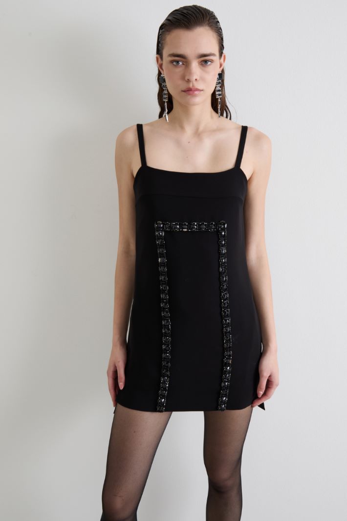 Mini-dress with crystals Intrend - 2