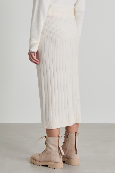 Gonna midi in maglia a coste