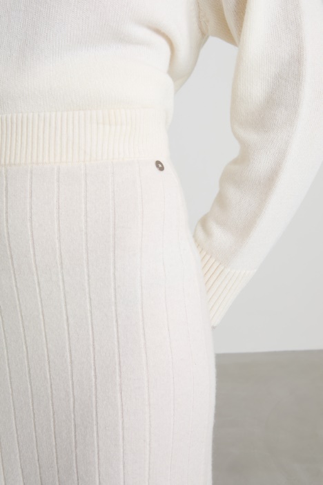 Gonna midi in maglia a coste