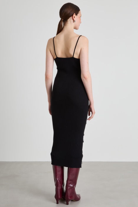 Abito in maglia con ricami bijou