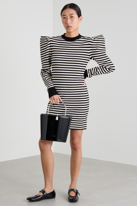 Puff sleeve dress Intrend