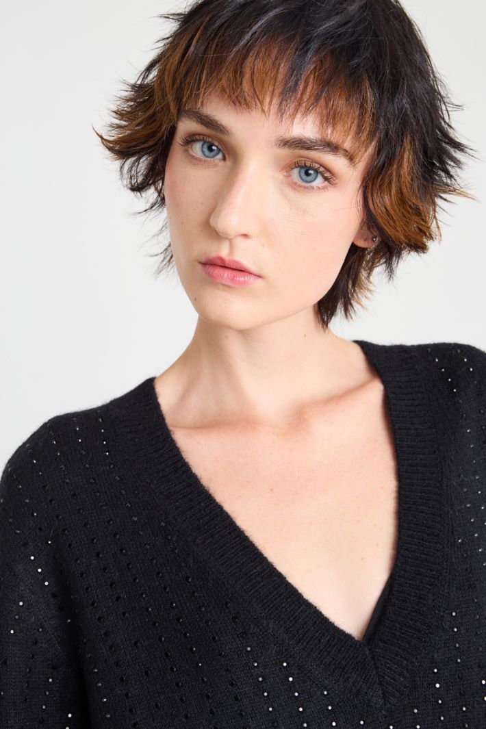 Rhinestone-adorned knit dress Intrend - 4