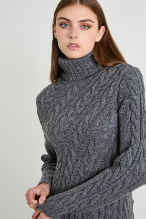 Abito in lana e cashmere