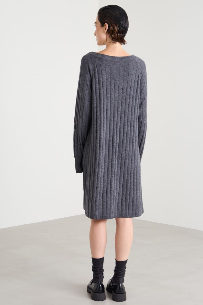 Rib-knit dress Intrend - 3