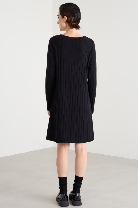 Abito in maglia a coste