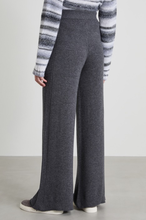 Pantalones de punto de pierna ancha
